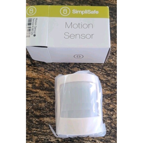 Simplisafe Bundle 6 Entry-1 Motion- 1Panic Button- 1 Key Chain Remote New in Box - Picture 12 of 13